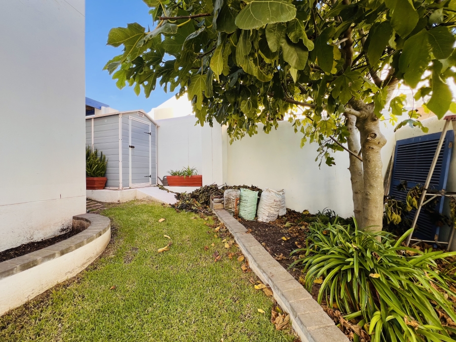 3 Bedroom Property for Sale in Paradise Beach Western Cape
